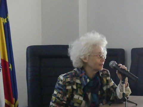 Die Judaistin Prof. Dr. Iveta Leitane während ihres Vortrags zur russisch-orthodoxen Kirche und zum Krieg gegen die Ukraine.